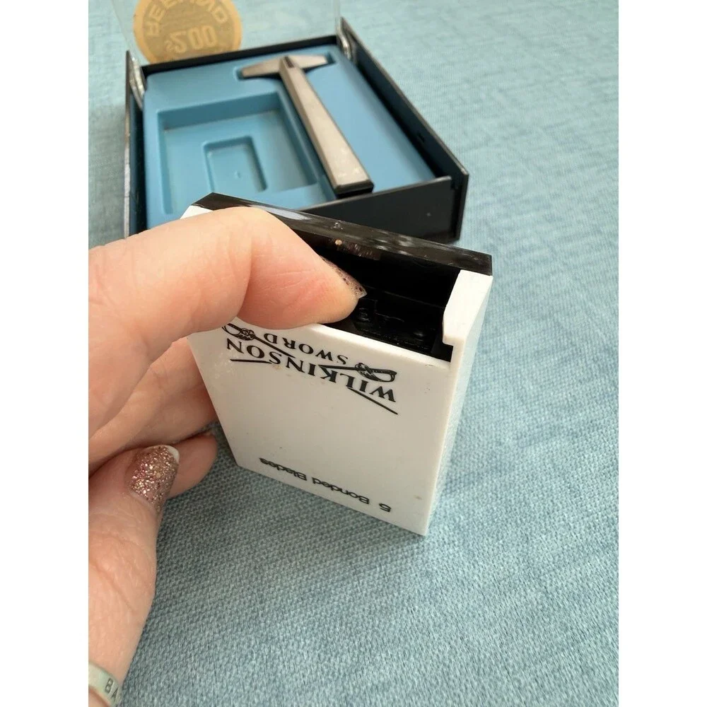 VTG Wilkinson Sword Bonded Razor System with 4 Blades Case England, UK